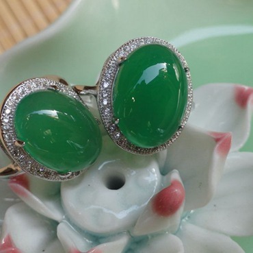 探索【贈送證書】YJ5鍍S925純銀天然綠玉髓飾品的魅力